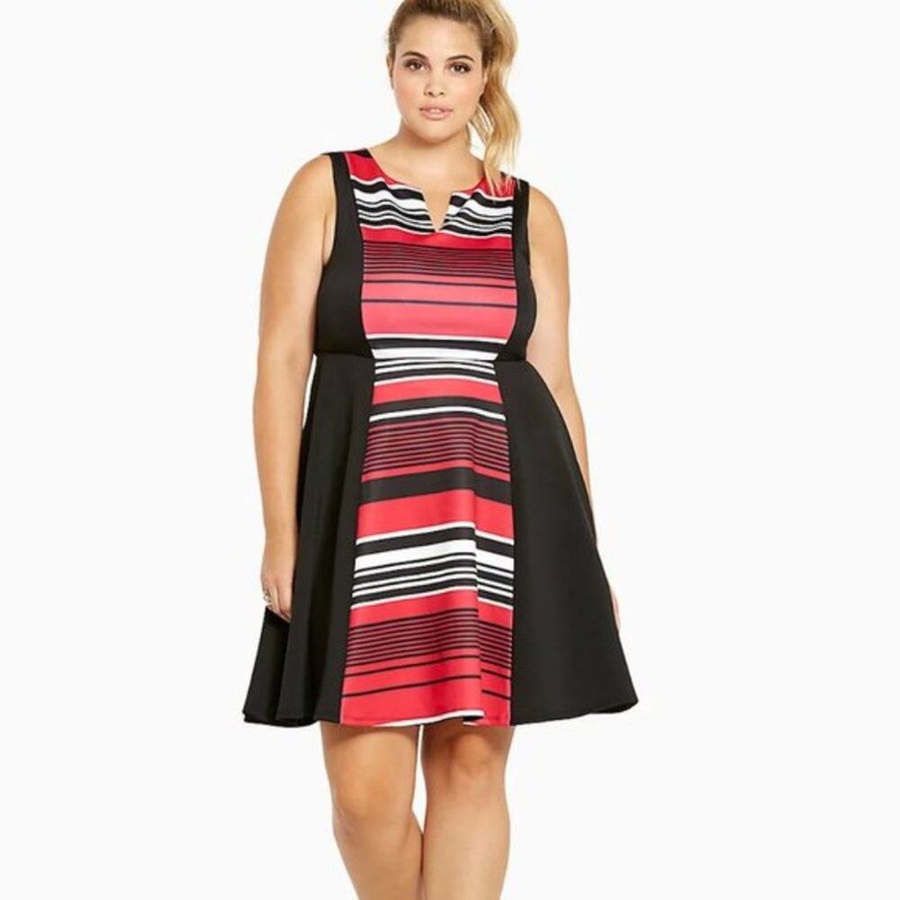 Torrid Striped Scuba Skater Dress Size 00 Red Black Sleeveless Fit & Flare